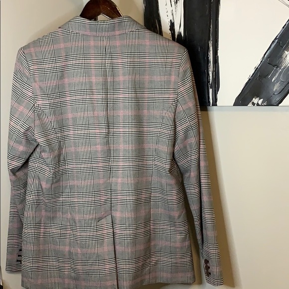 Blazer - Picture 3 of 3